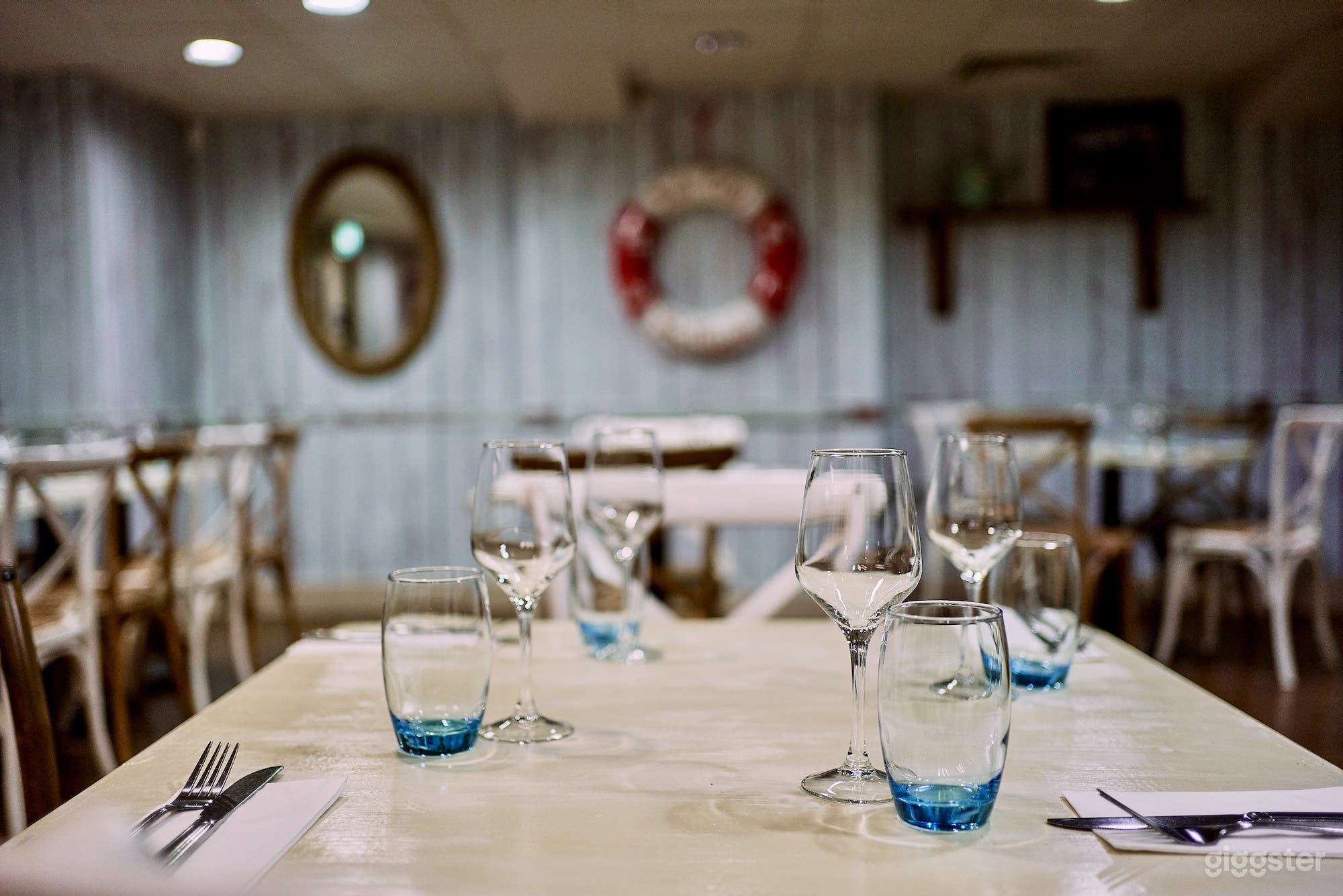 Charming nautical-themed dining room Photo 1
