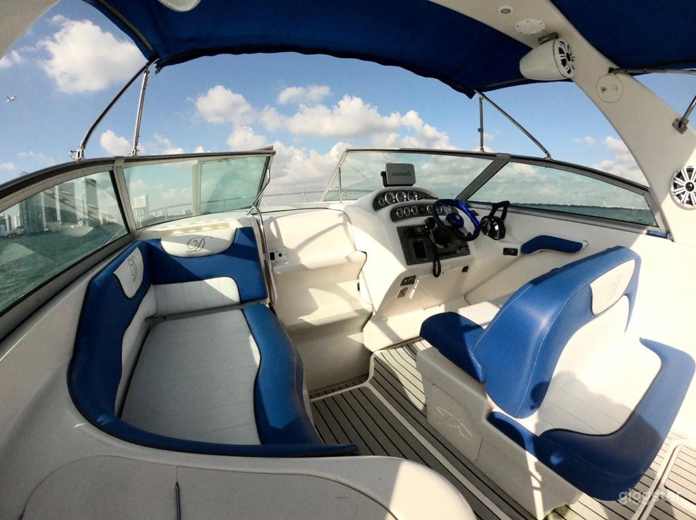 Lovely 32ft Monterey Party Boat Space Events Photo 1