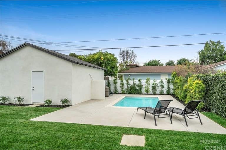 Modern Farmhouse in Sherman Oaks 
