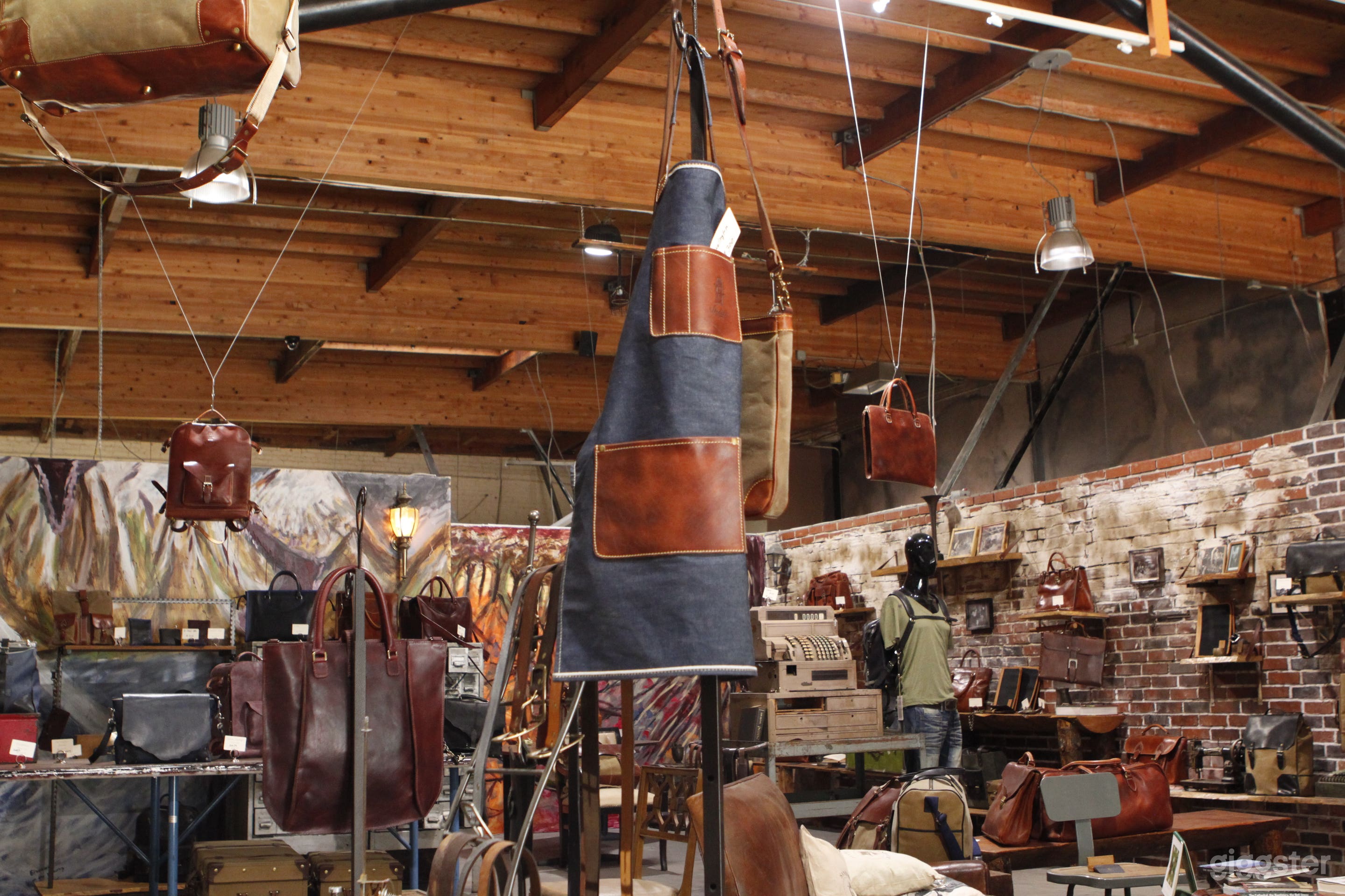 Rugged Retail Space Photo 2