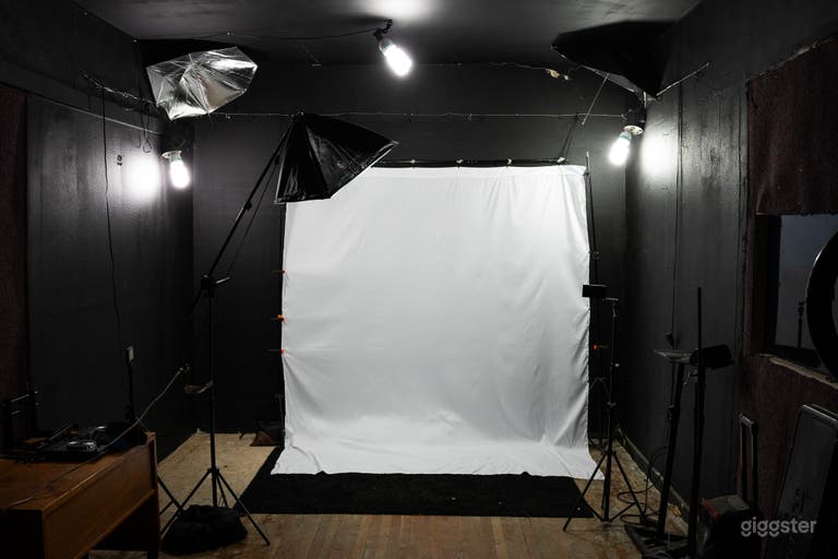  Photo Studio at Fort Worth's Premier Creative Hub 