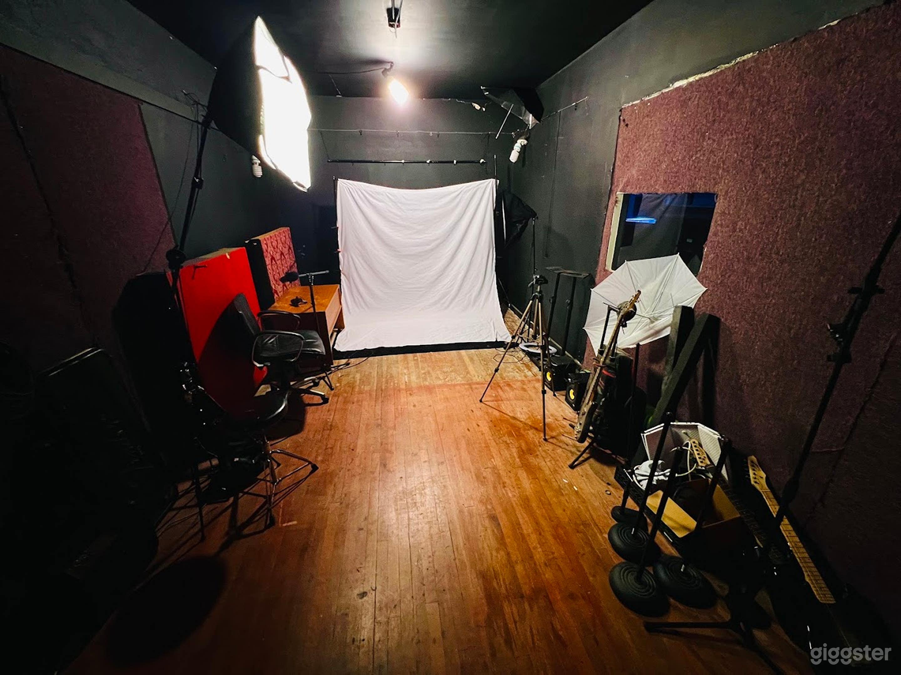 Photo Studio at Fort Worth's Premier Creative Hub Photo 4