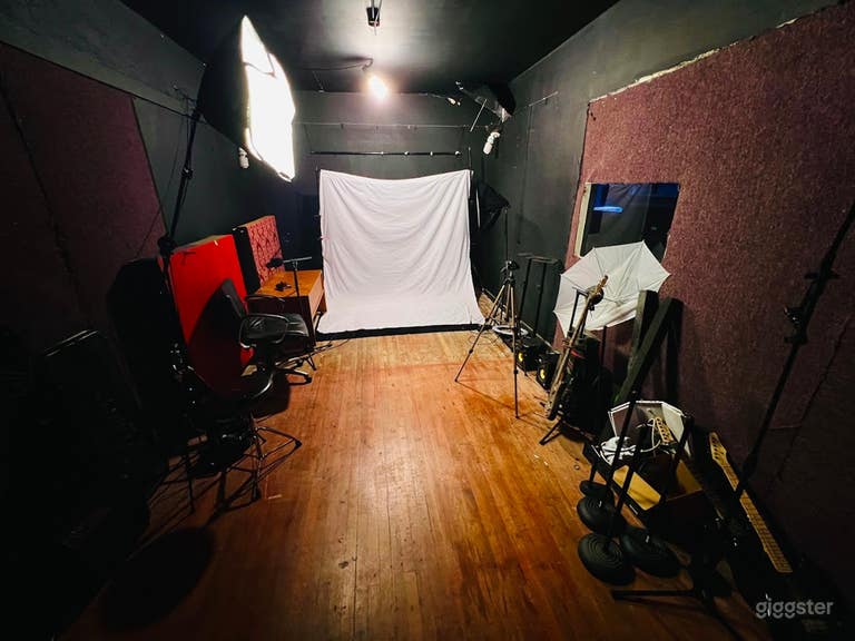  Photo Studio at Fort Worth's Premier Creative Hub 