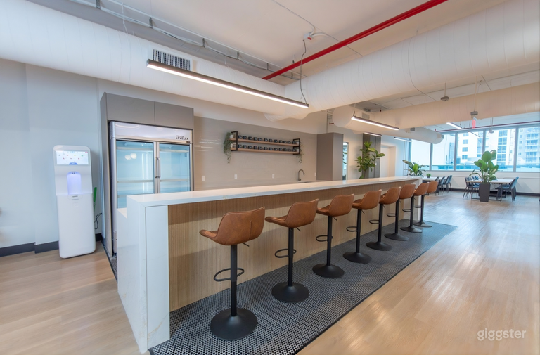  Day Office for 4 People in Miami 