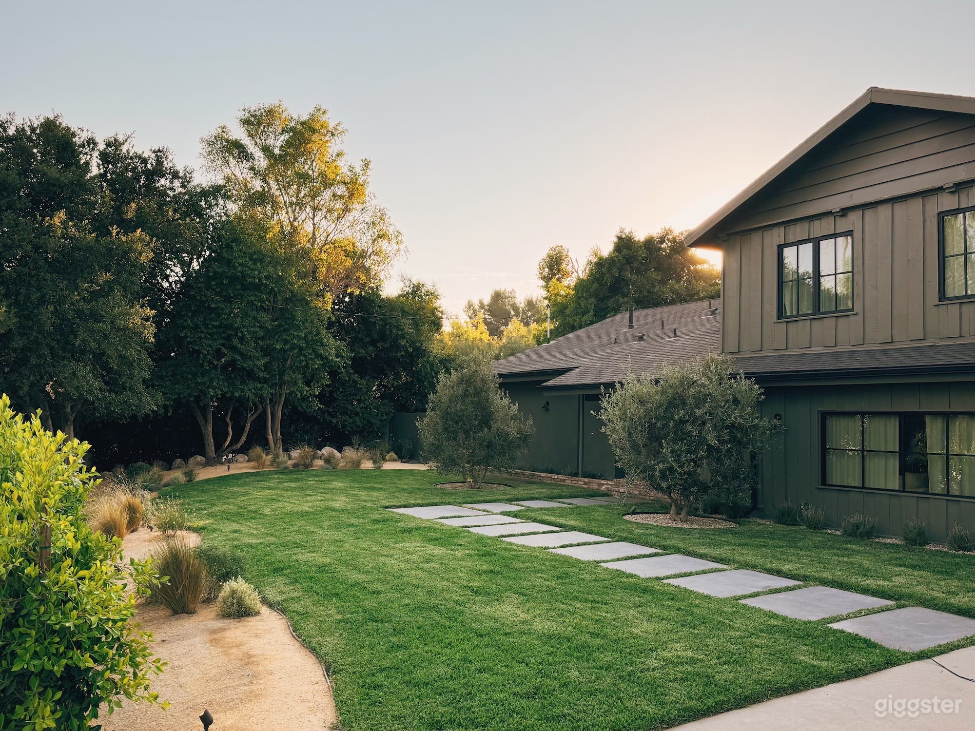 Modern Spanish Design Home  Photo 3