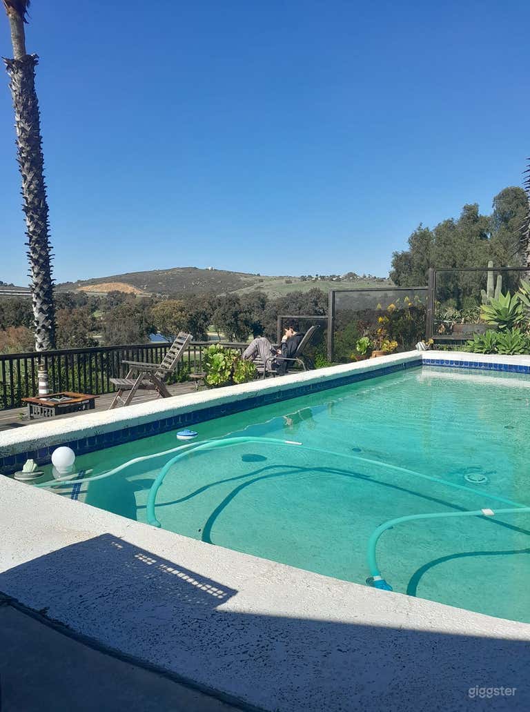  Bonito Oasis en el Patio Trasero con Jacuzzi 