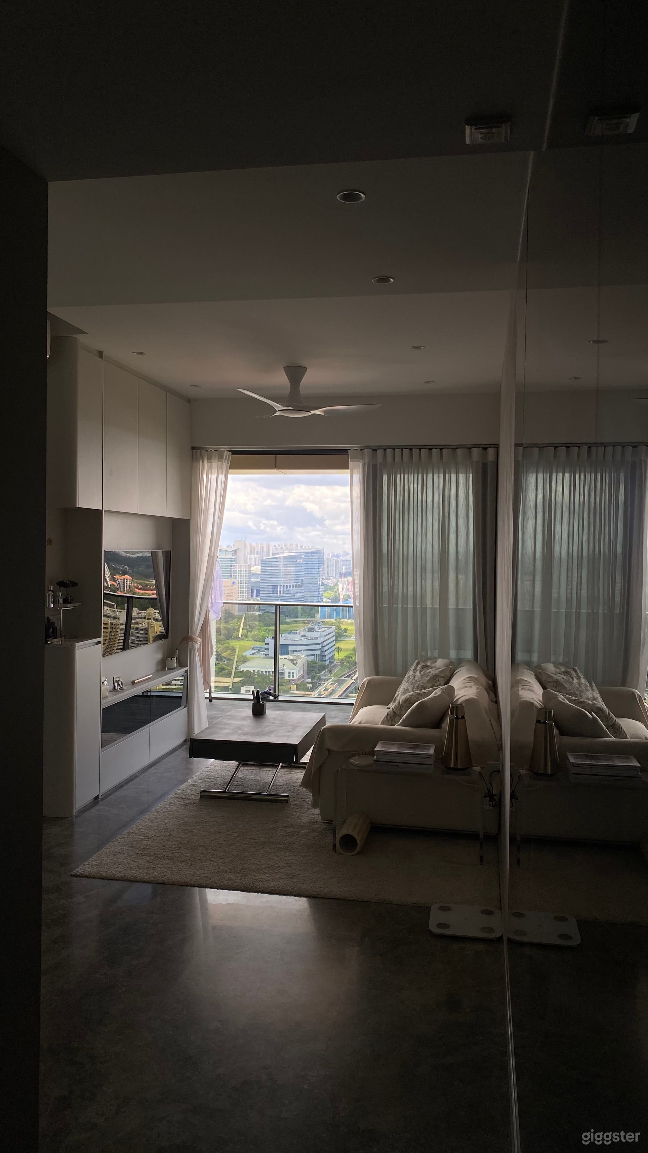 3 bedroom high floor unblocked view Photo 1