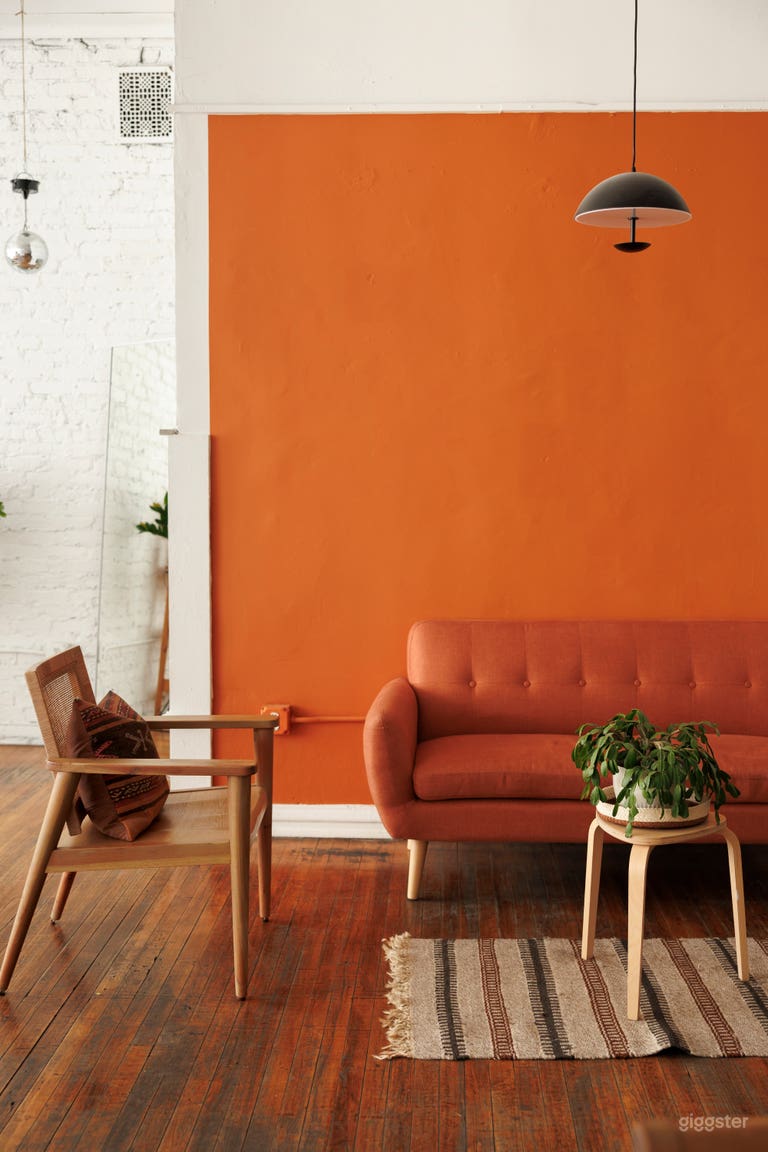  Converted Factory Loft Space with NYC Vibes 