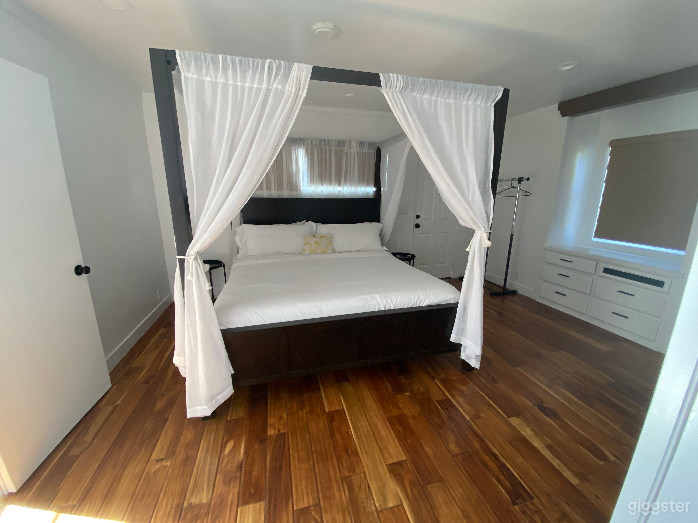 Private Modern Barn with Vineyard and Motocross Tracks Photo 2