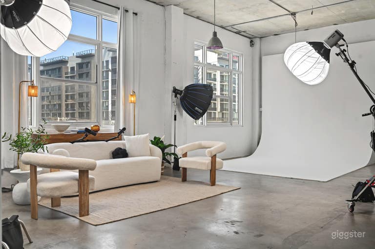  Fully Equipped Content Studio in Miami 