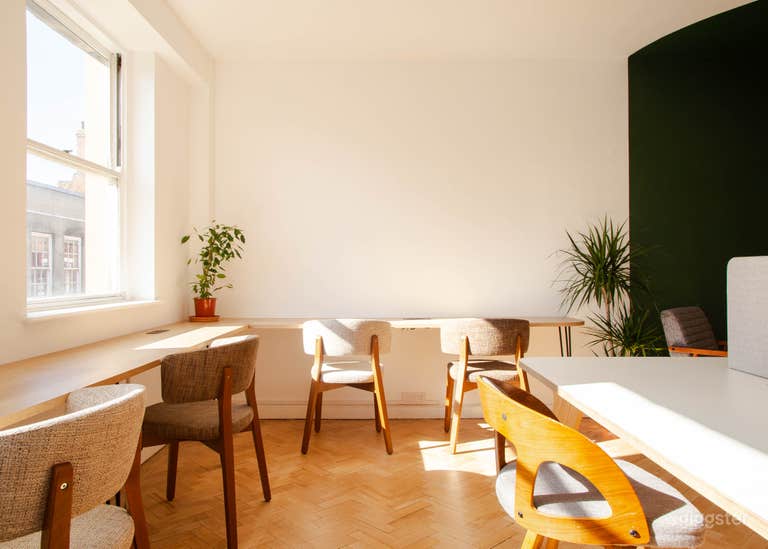  Work & event space - natural lighting 