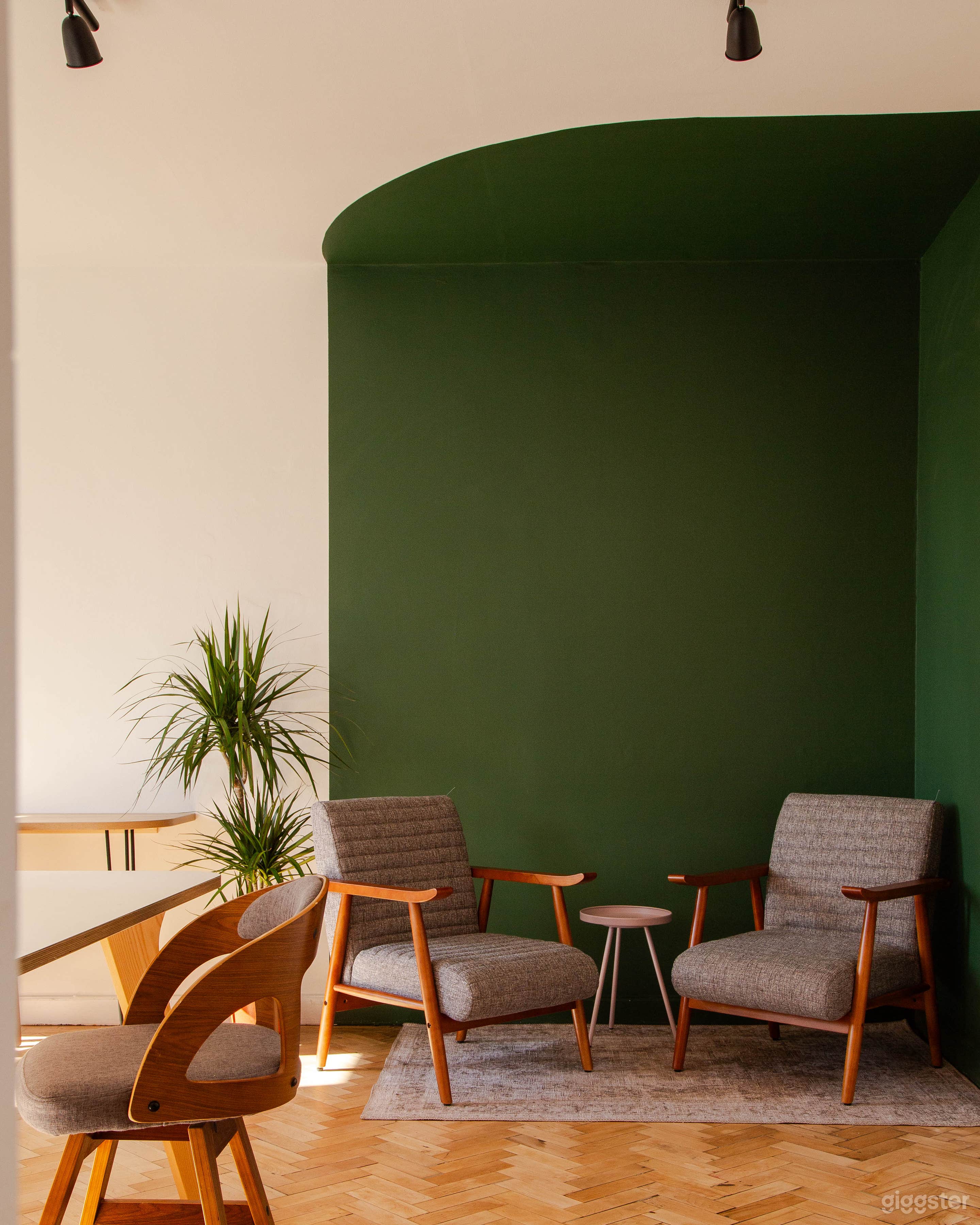 Work &amp; event space - natural lighting Photo 1