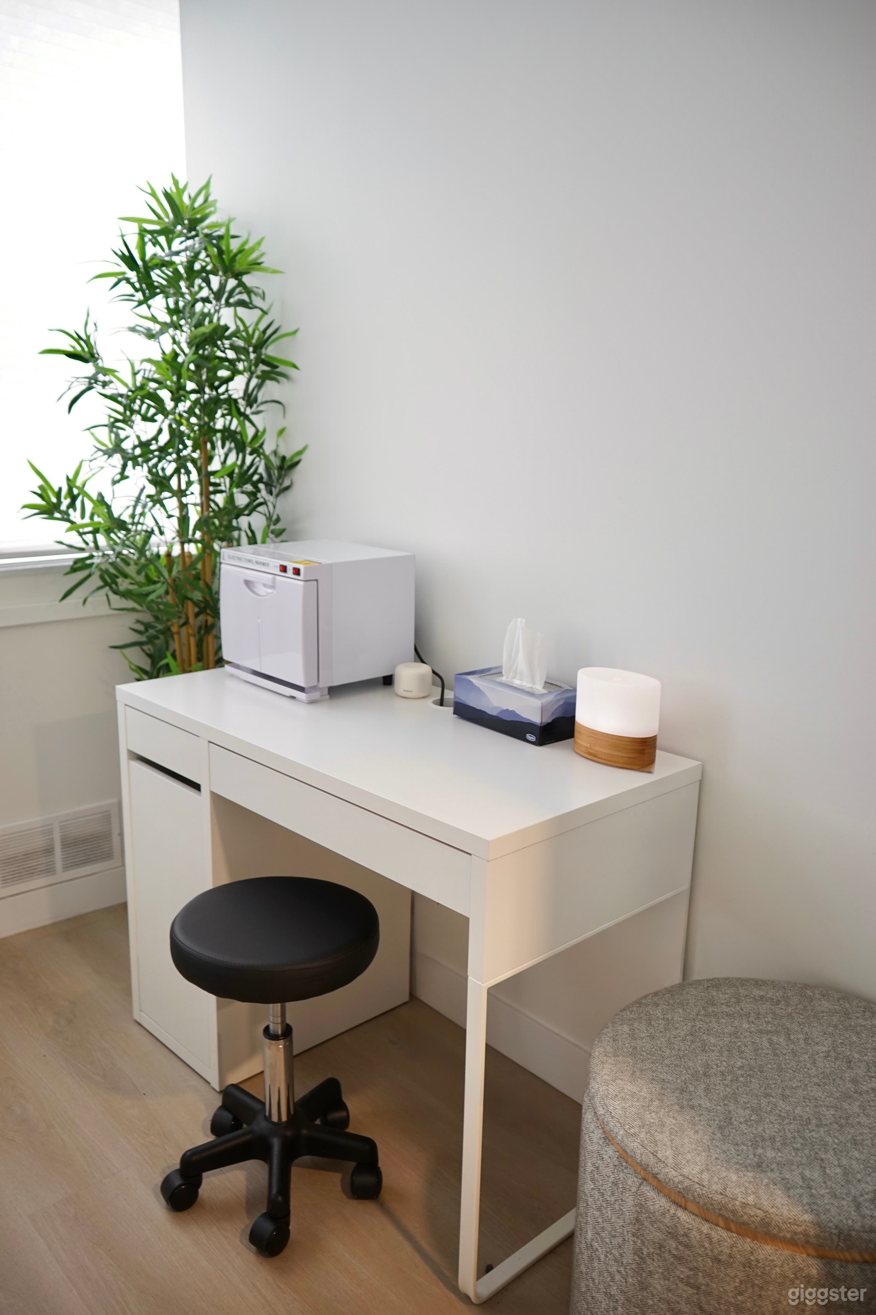 Pristine Treatment Room Photo 2