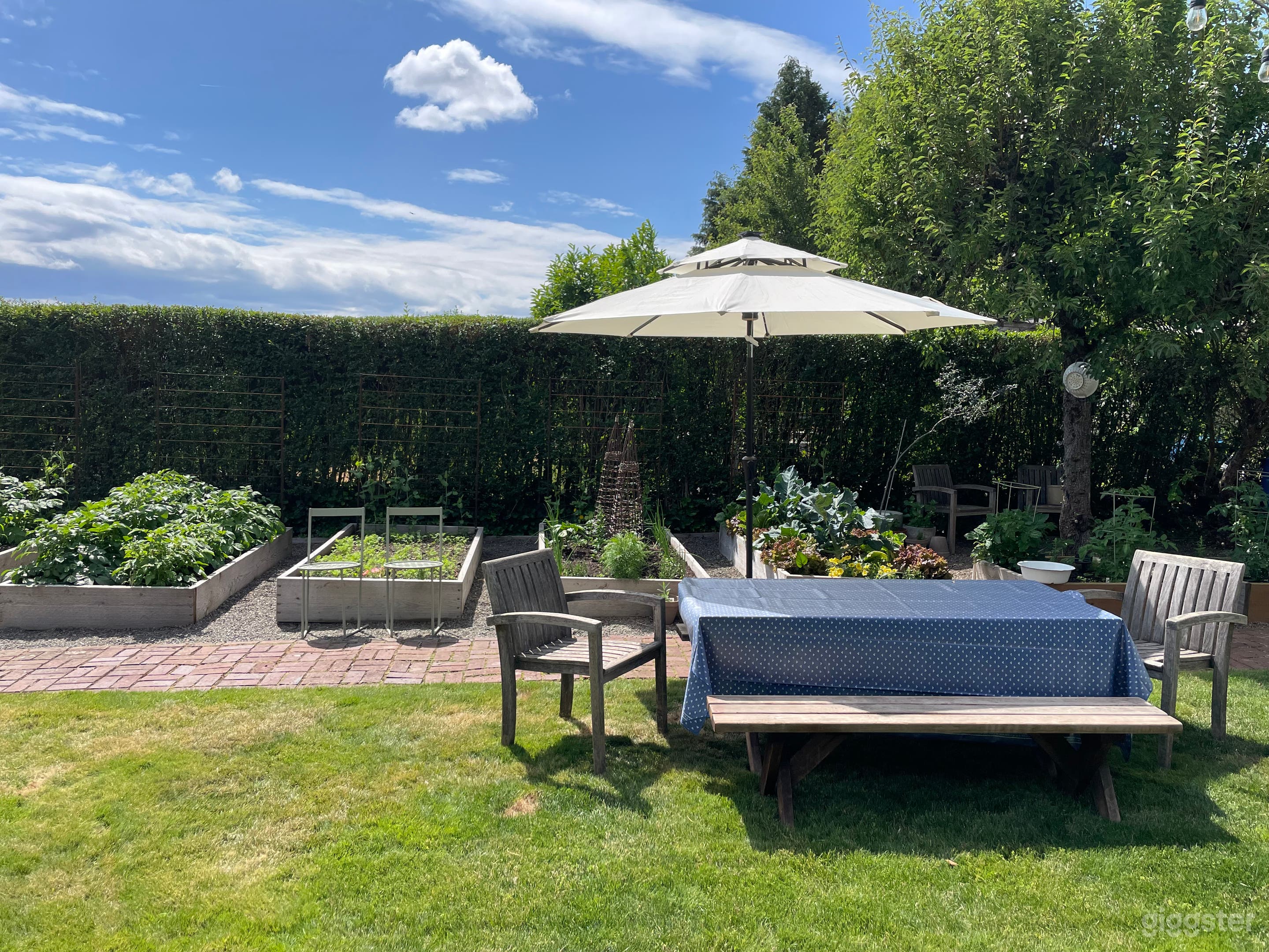 Grand 1911 Portland Home and Outdoor Event Space Photo 1