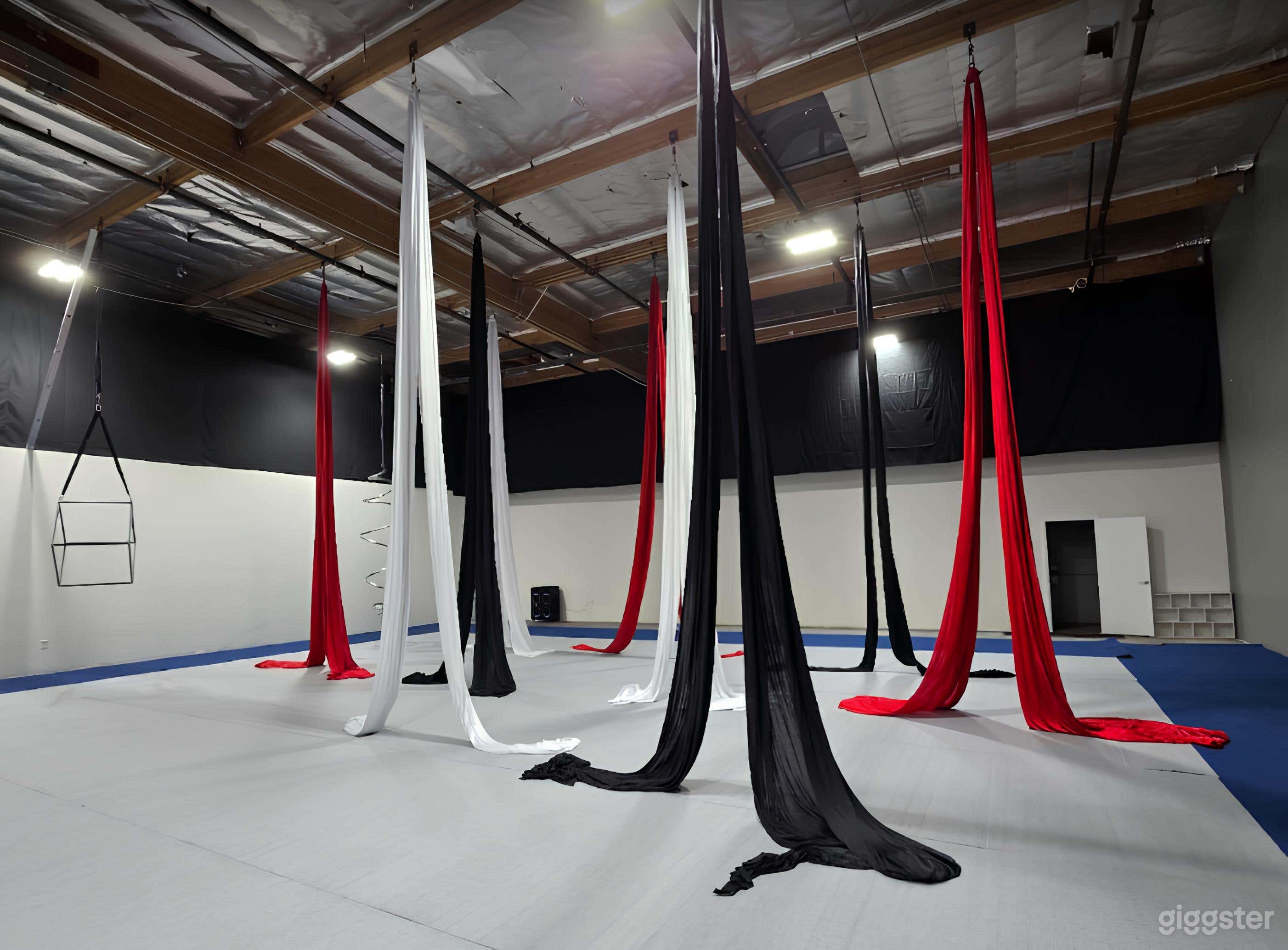 5,500-Sq-Ft Circus/Aerial Studio — High Ceilings &amp; Rigging Photo 1