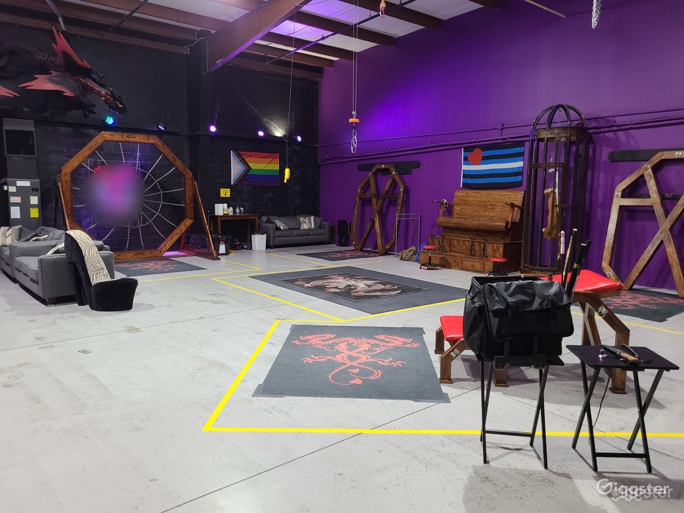 Orlando Dungeon Themed Studio Suite 5 Photo 1