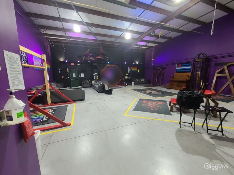  Orlando Dungeon Themed Studio Suite 5 