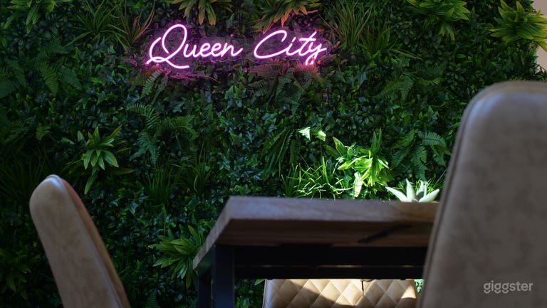  Chic Luxury Charlotte Suburban Home 