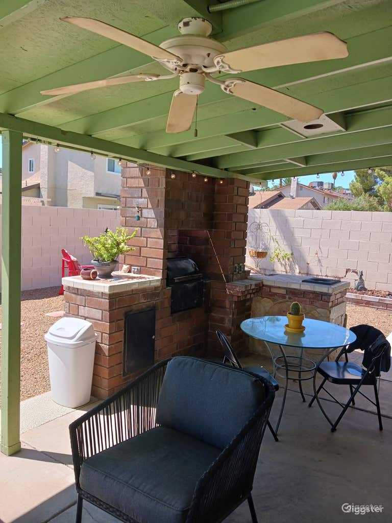  Timeless Poolside Vibes 