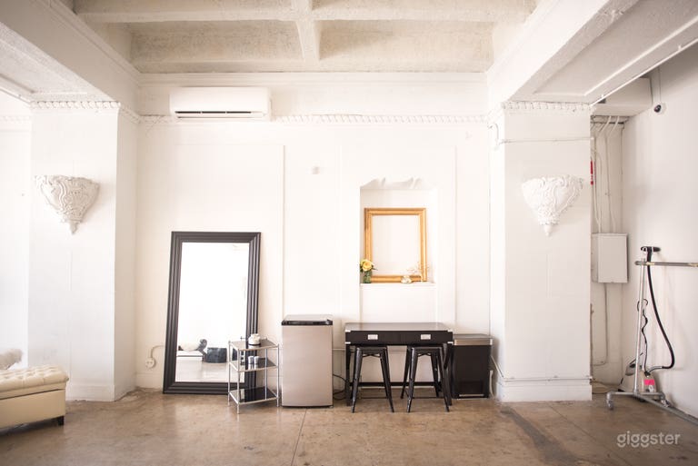  Natural Light High Ceiling Photo and Film Studio 