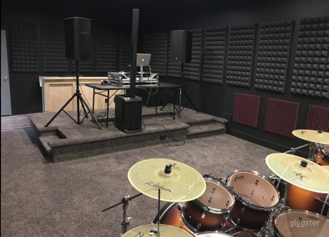  Warehouse Studio for Music Rehearsals | Video Shoot Space 