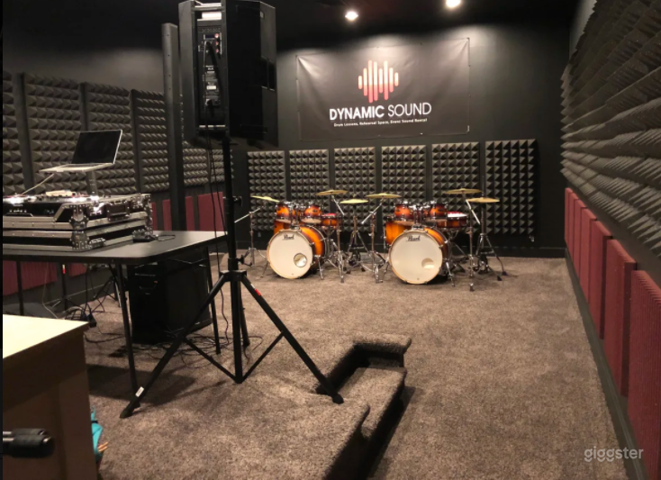 Warehouse Studio for Music Rehearsals | Video Shoot Space Photo 1