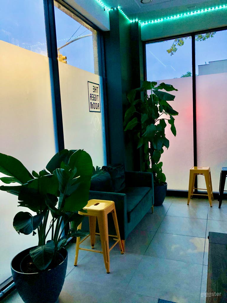  Luxe Game Room/Lounge with lots of natural light. 