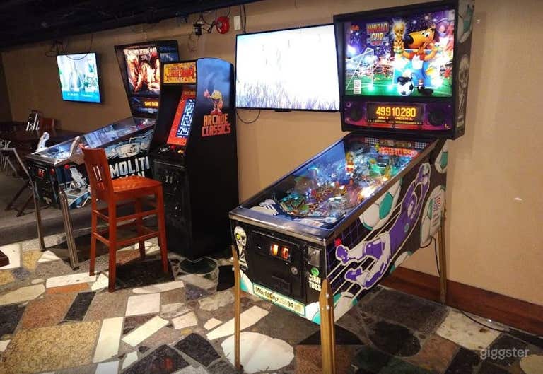  Spectacular Sports Bar and Billiard Hall 