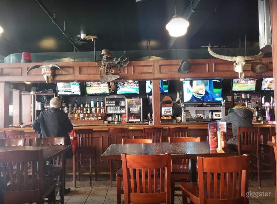 Spectacular Sports Bar and Billiard Hall Photo 2