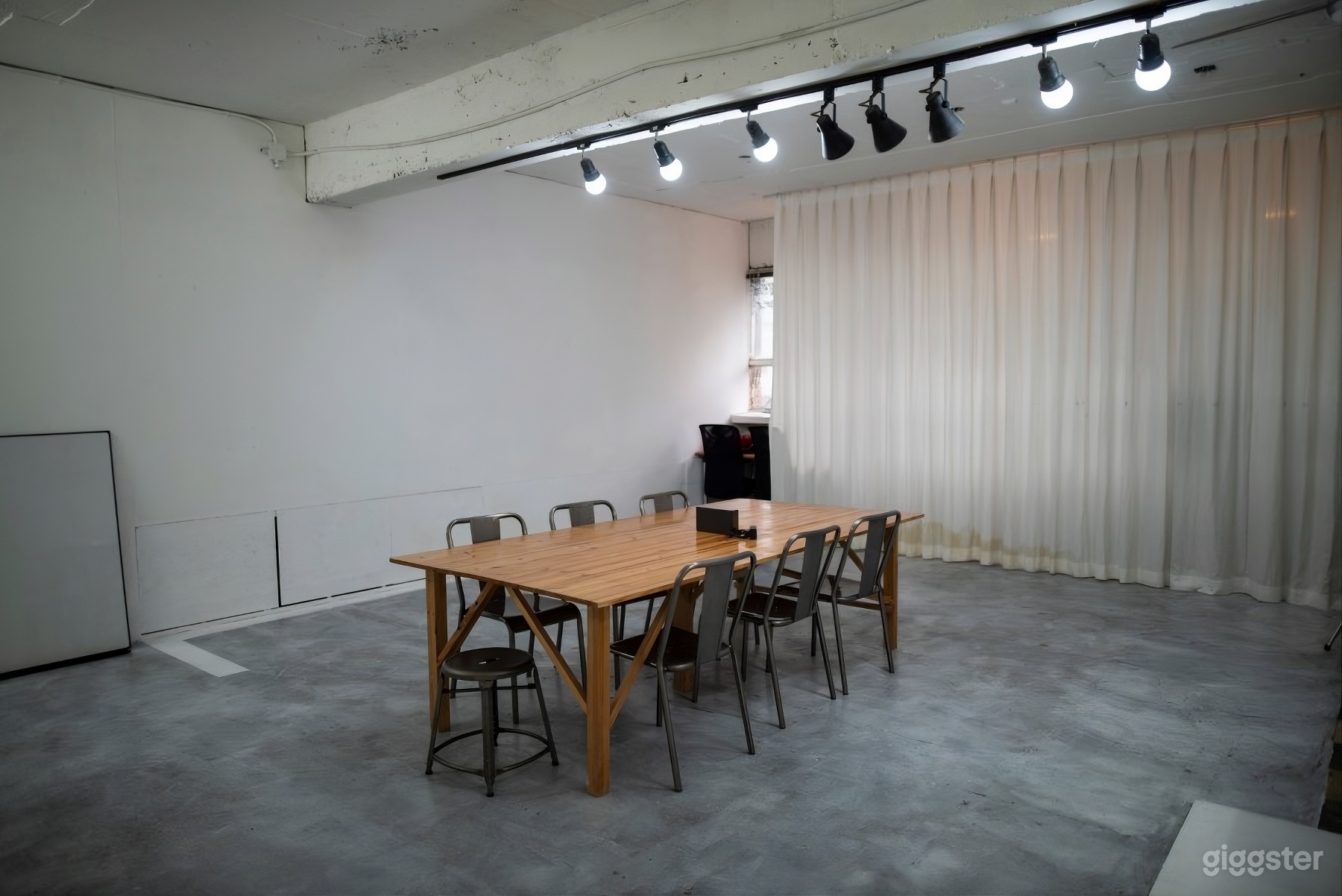 백지장 문래 철공소 Photo 2