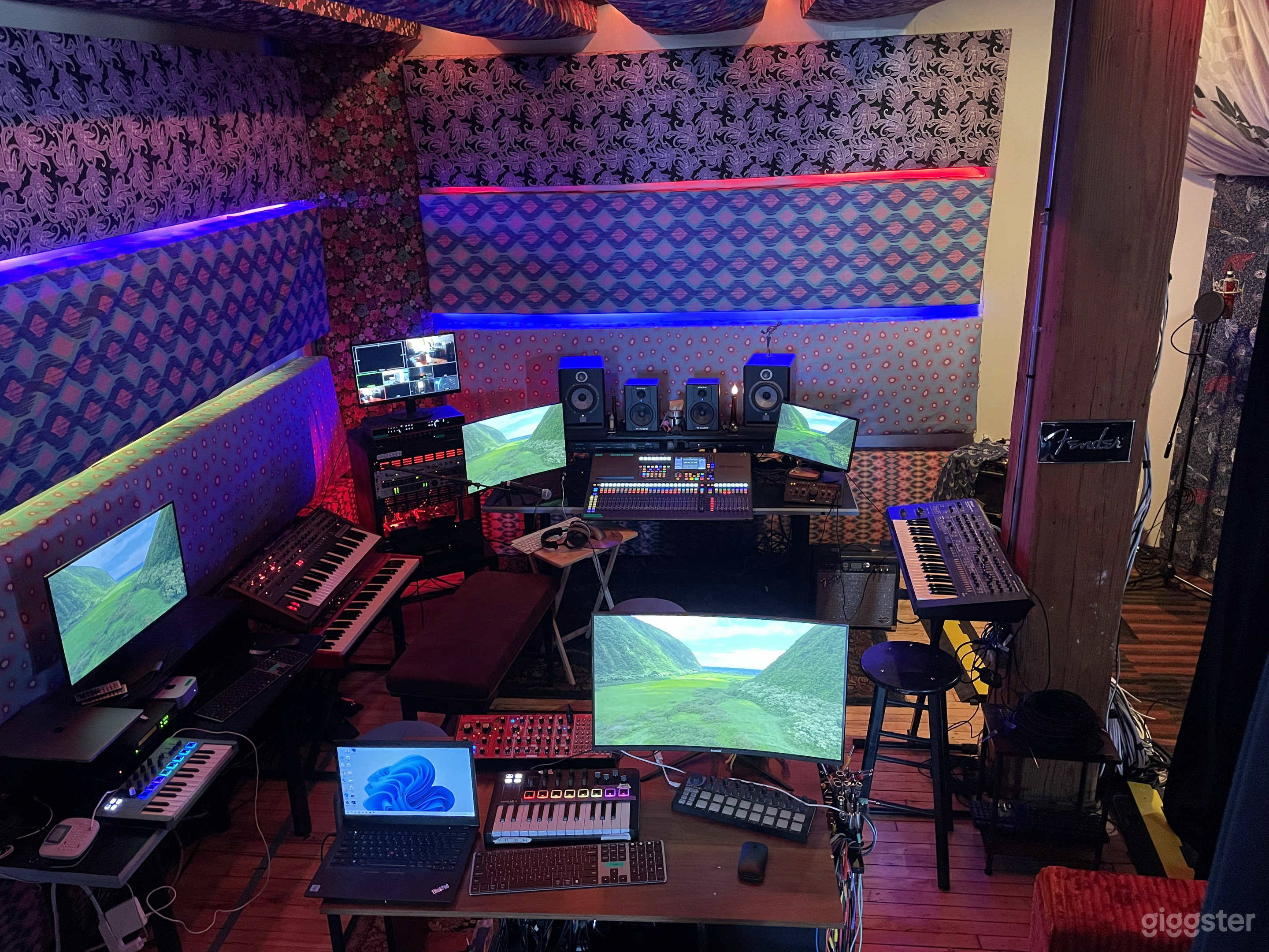Creative CO working Space and Production house Photo 3
