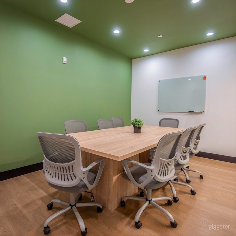  Welcoming 8-Person Meeting Room in Miami Downtown 