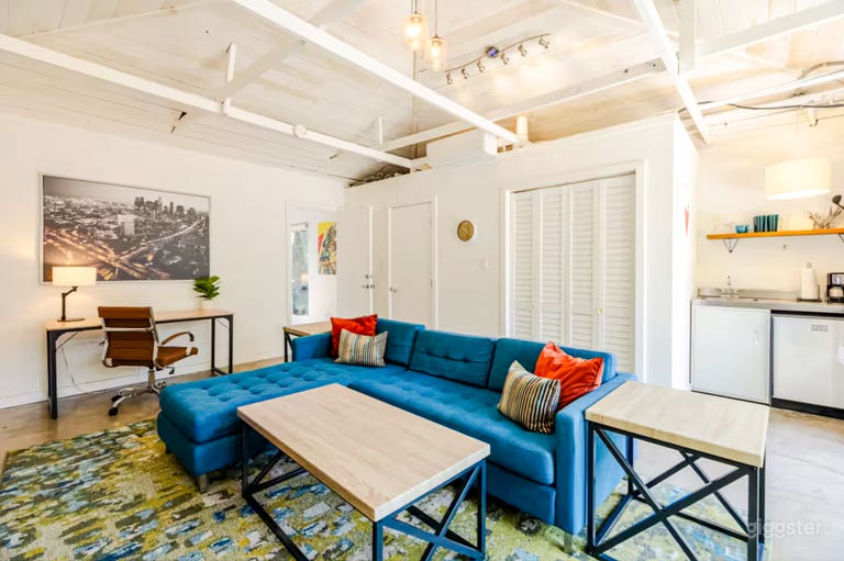  Elegant & Bright Home — Ideal for Photo, Video & Creative 