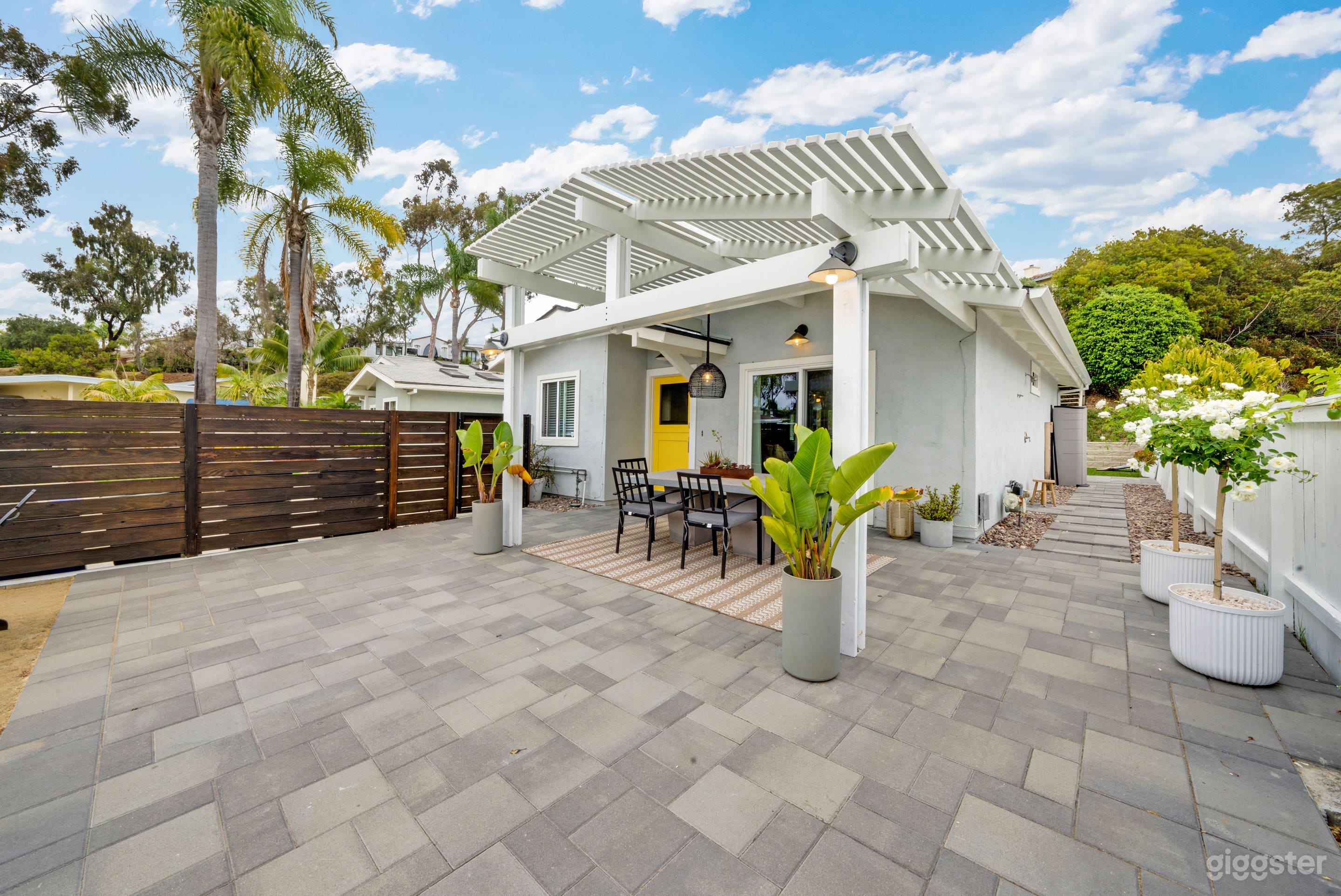 Yellow Door Beach House Event Space Photo 2