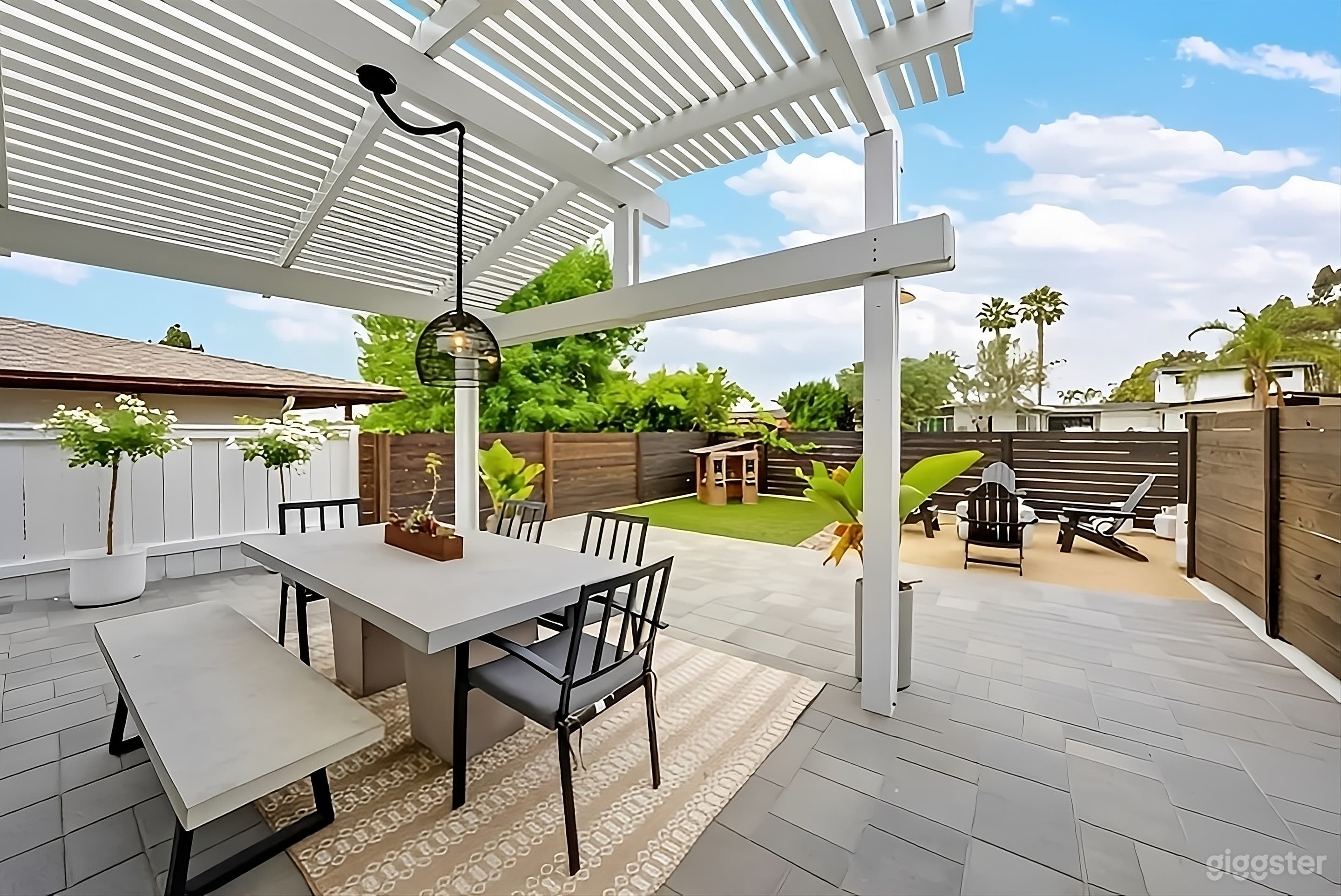 Yellow Door Beach House Event Space Photo 4