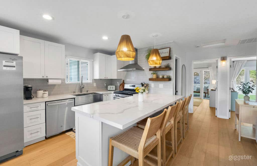 Yellow Door Beach House Event Space Photo 2