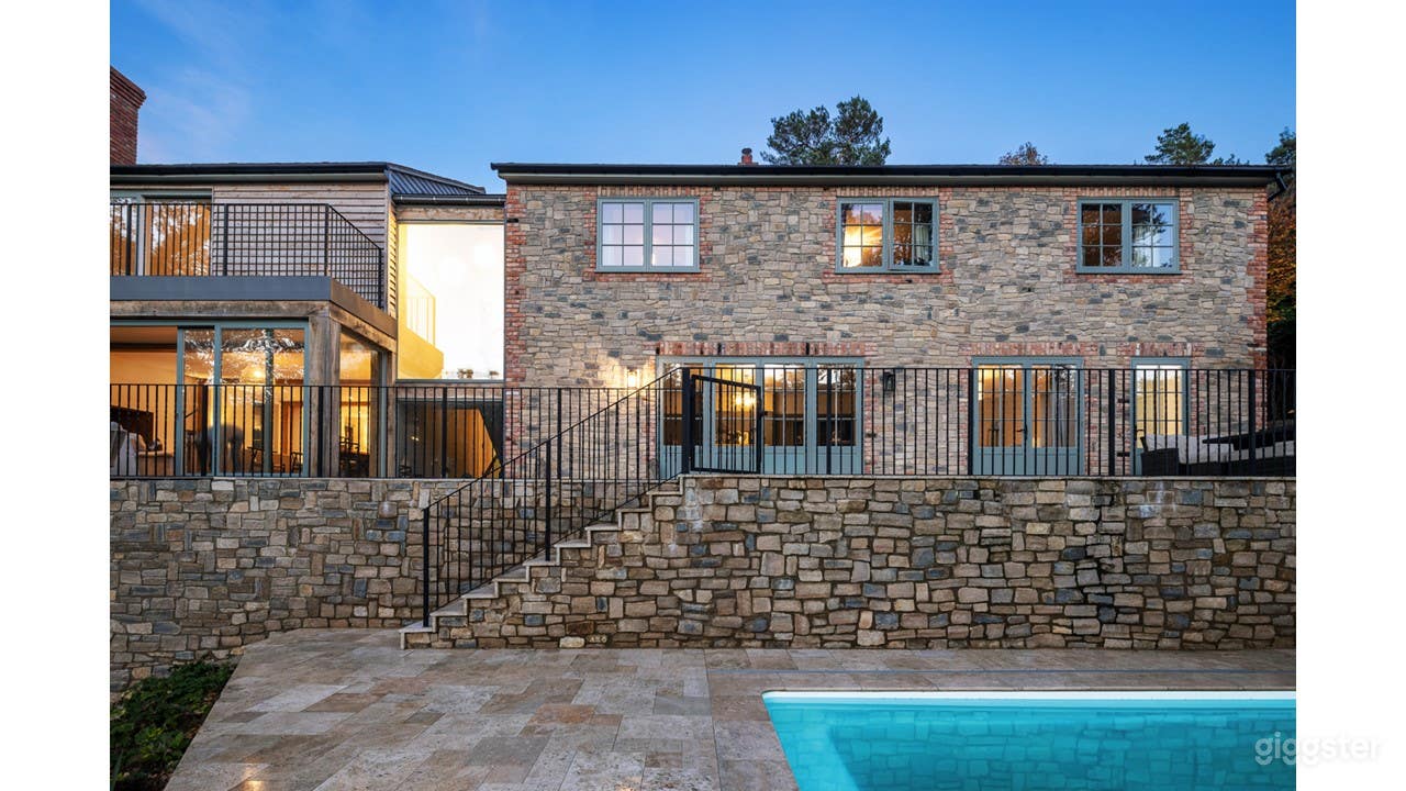 Back of house
Luxury Boltholes | Hurst Vale