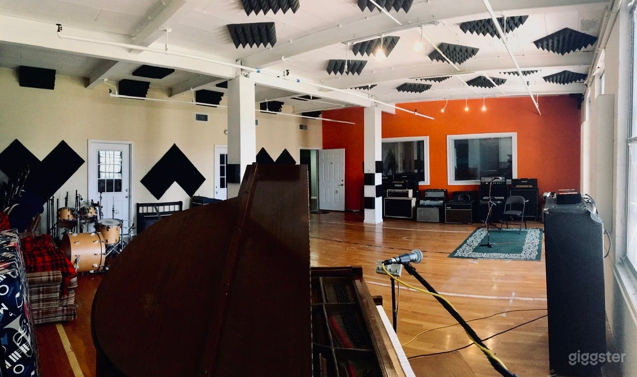 Recording Studio, Loft/Industrial/Natural Lighting Photo 1