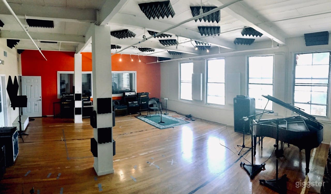 Recording Studio, Loft/Industrial/Natural Lighting Photo 2