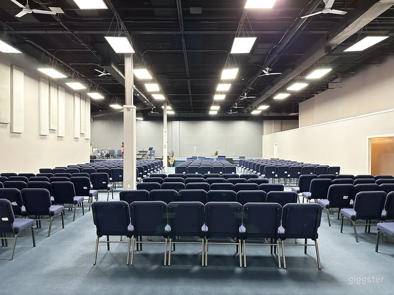  Versatile Event Space with High Ceilings Buyout 