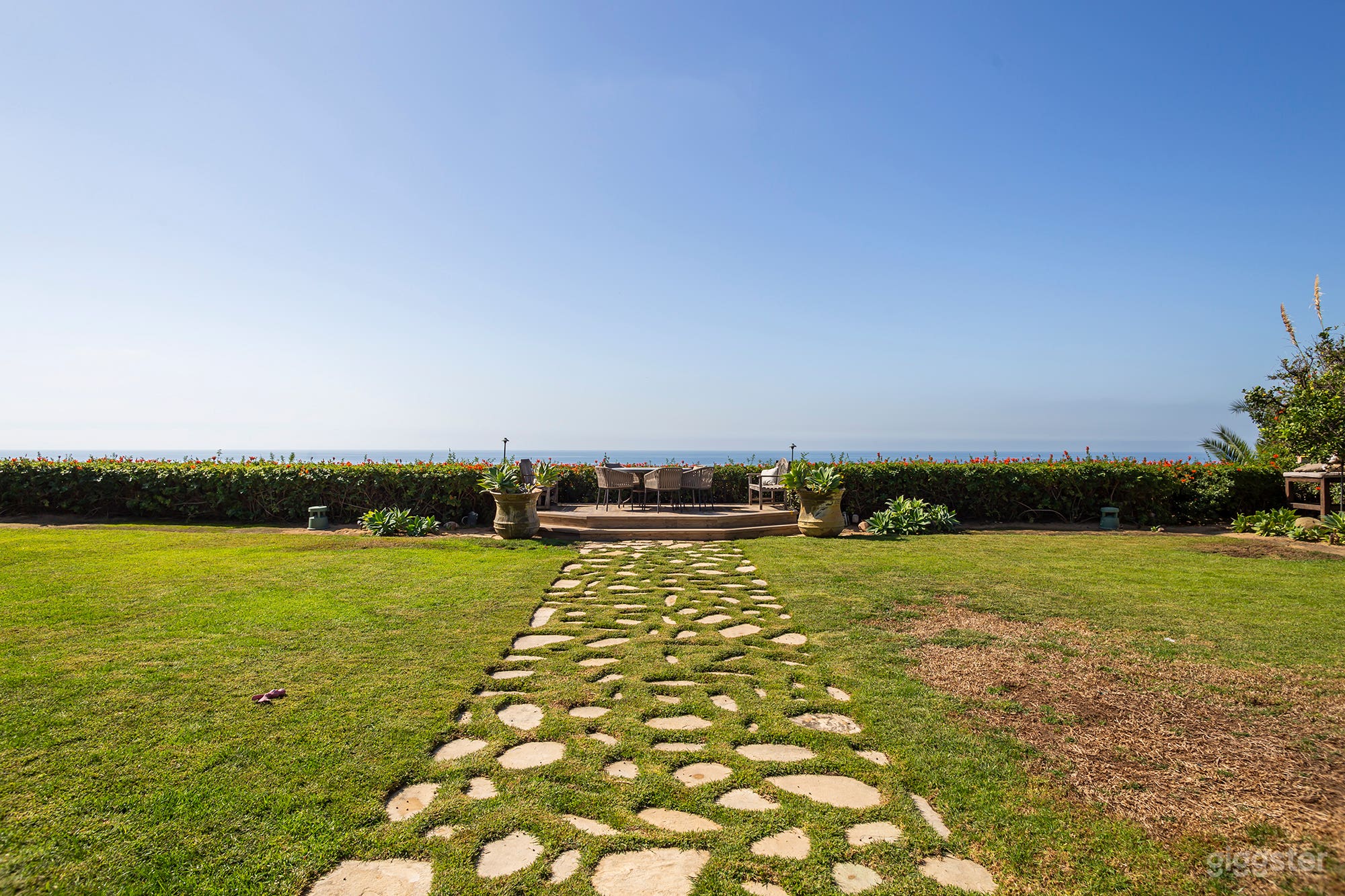 Palisades Overlook Photo 1