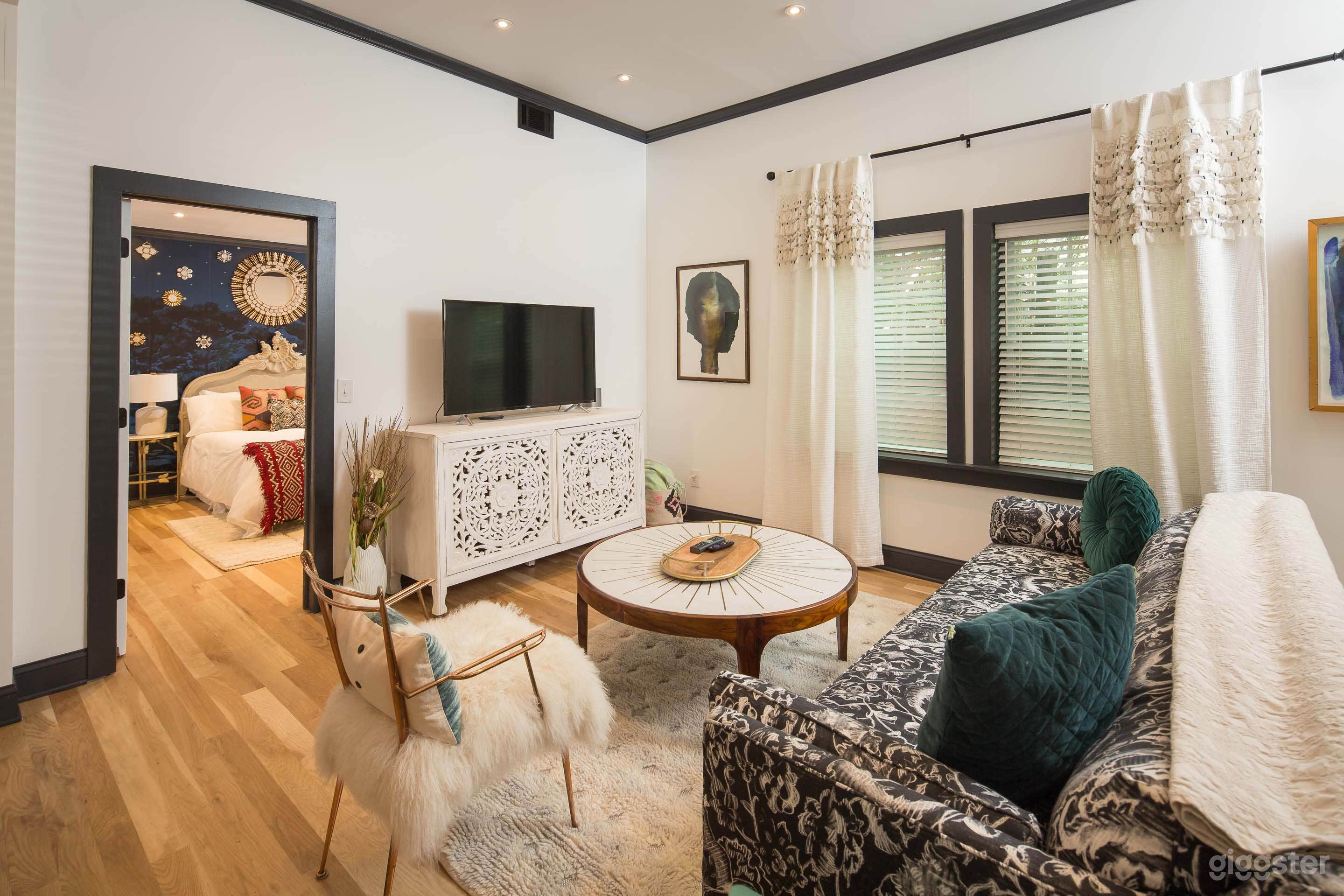 Bohemian Rhap | Upscale Furnished Rental Apartment Photo 2