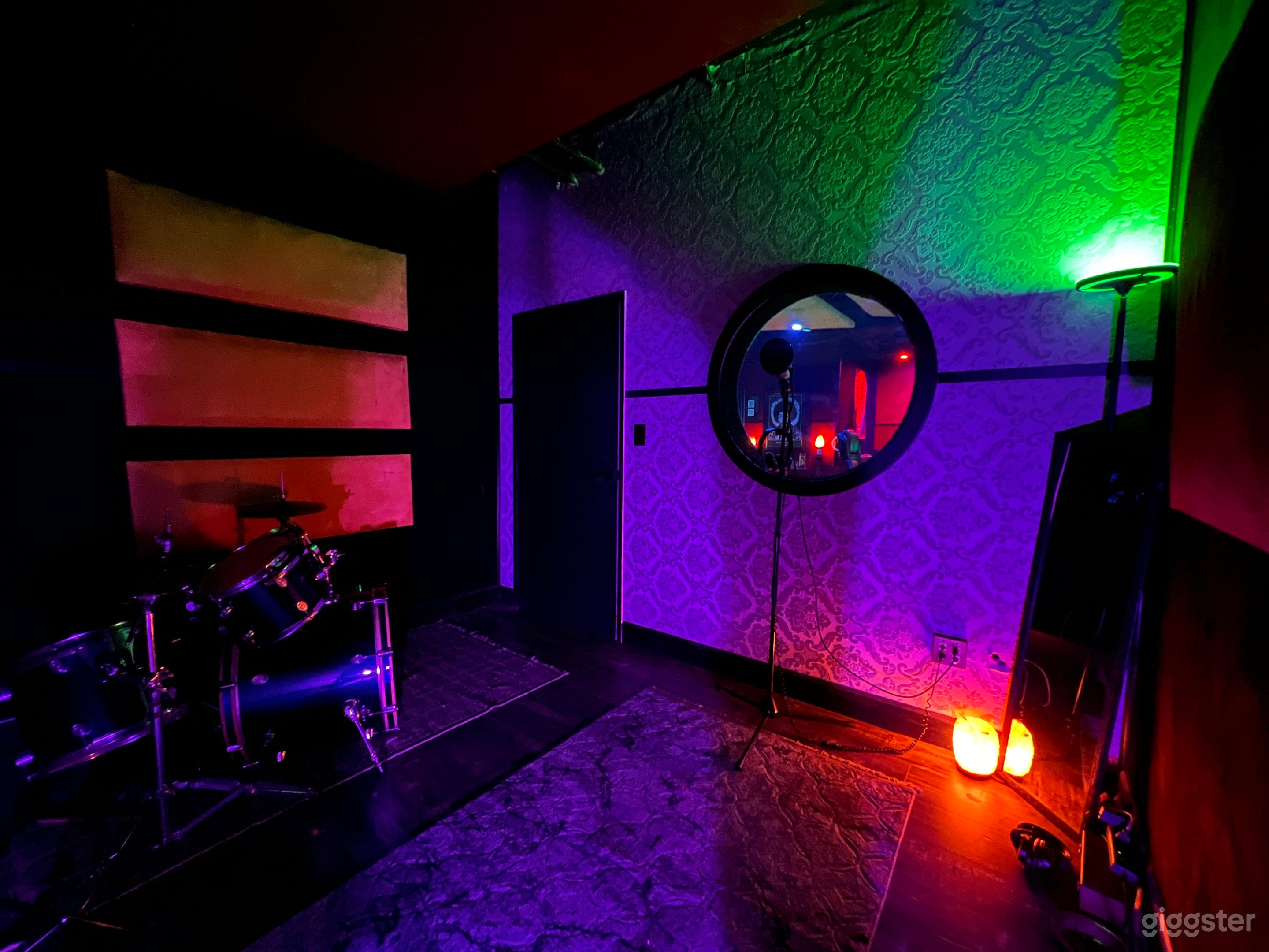 DTLA Recording Studio & Photo/Video Loft Photo 4