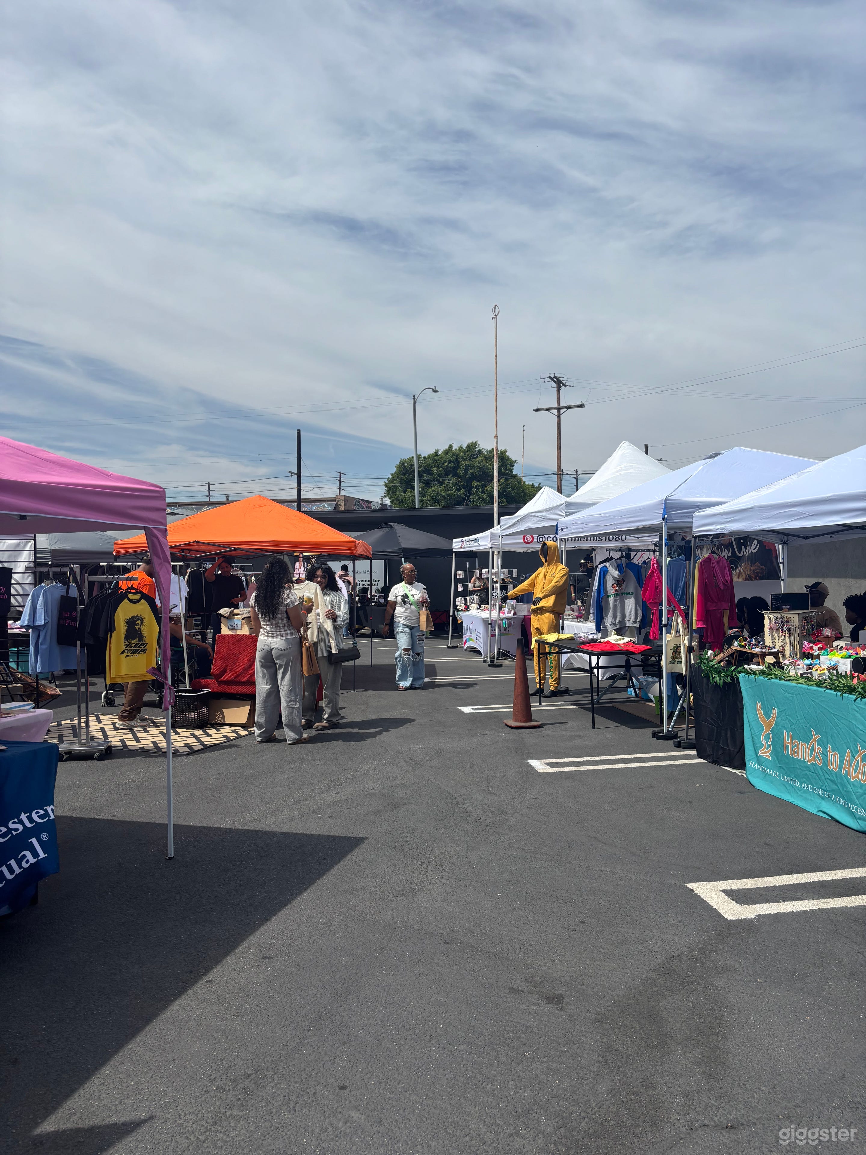 24 hrs Gated Huge OUTDOOR Event Venue with 200+ Parking Photo 2