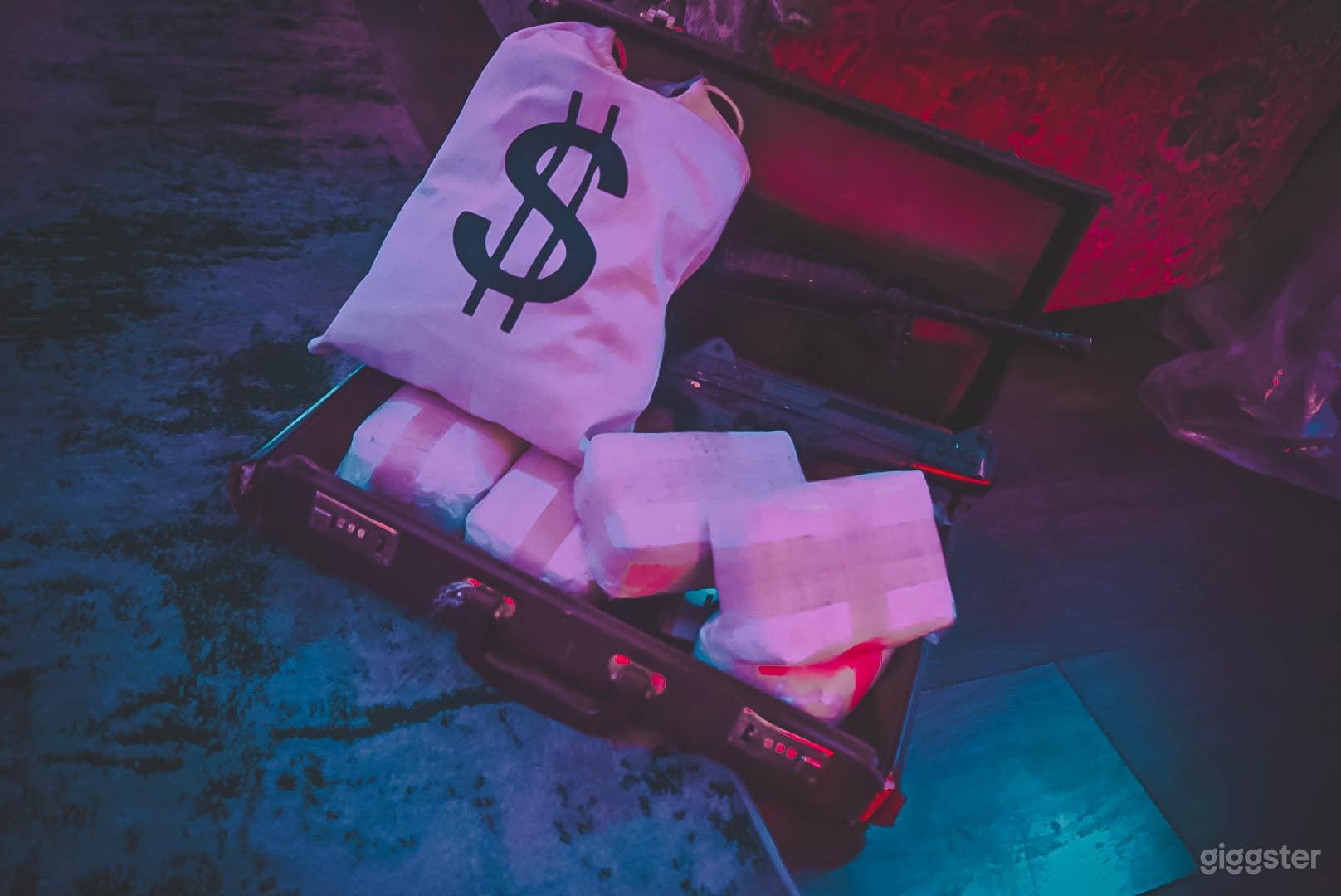 Retro Trap House  Photo 4