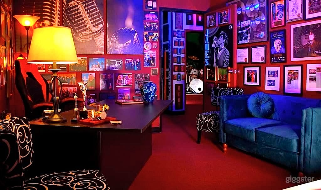 Reception Office/Entry to studio rooms