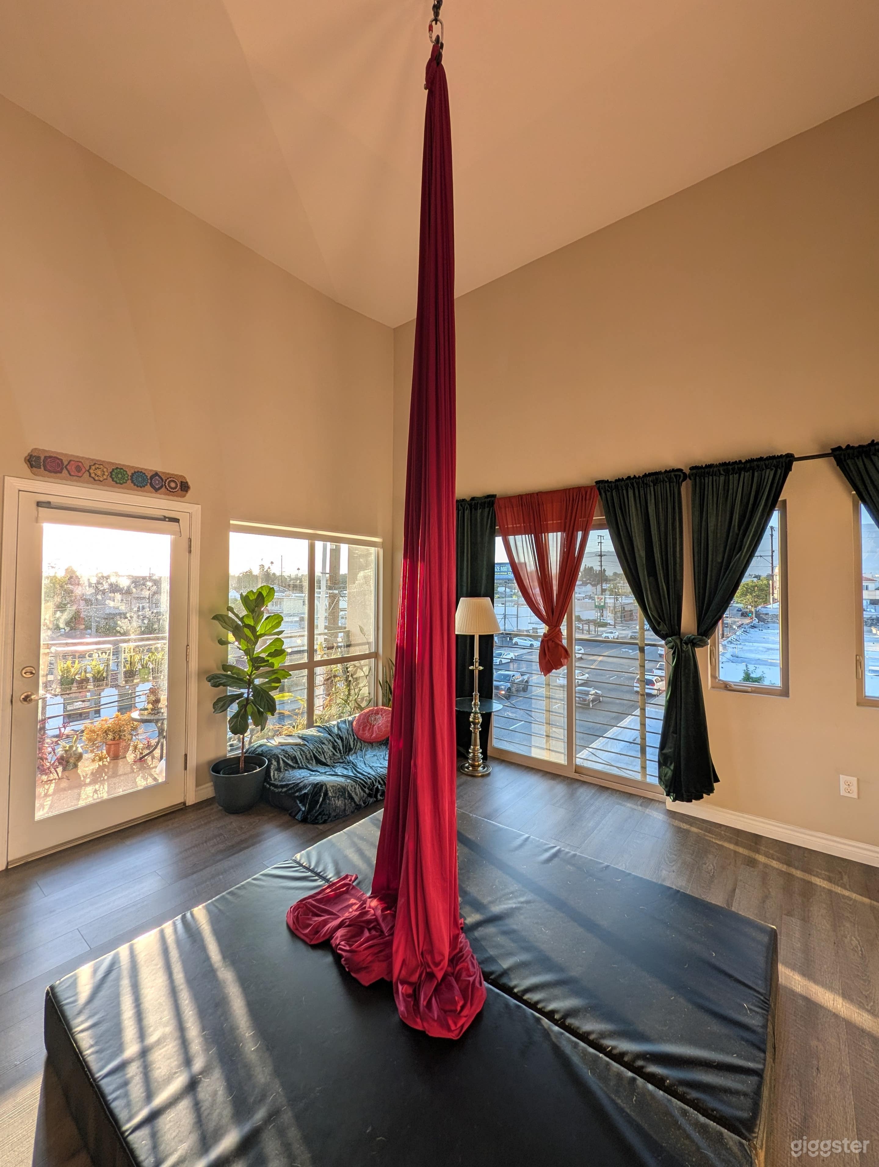 Private Aerial & Pole Creative Studio in San Gabriel Photo 1