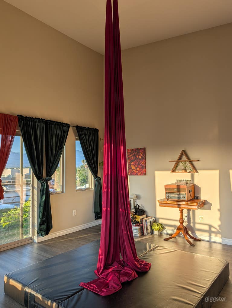  Private Aerial & Pole Creative Studio in San Gabriel 