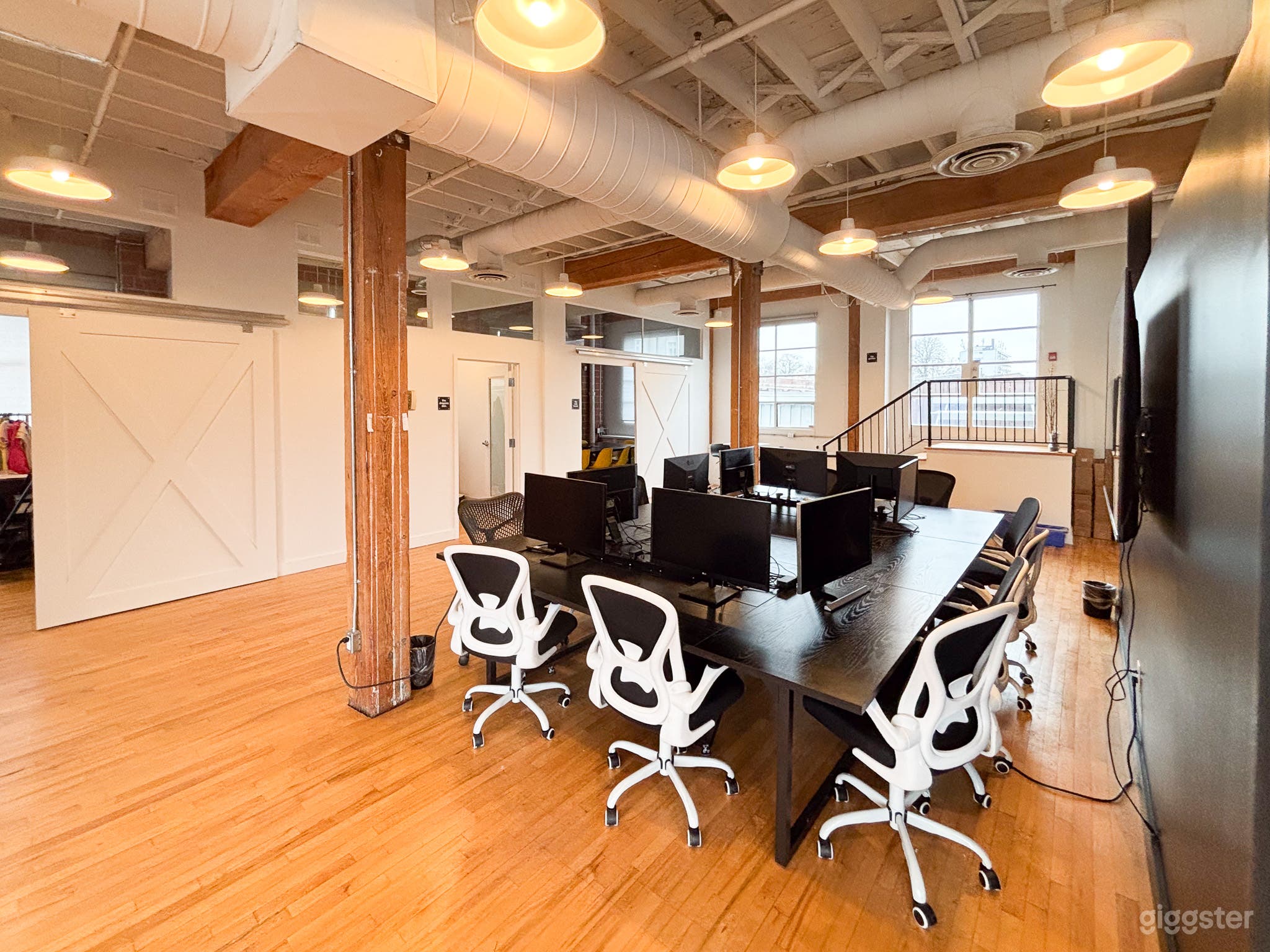 Natural Light Production & Meeting Studio in Liberty Village Photo 2