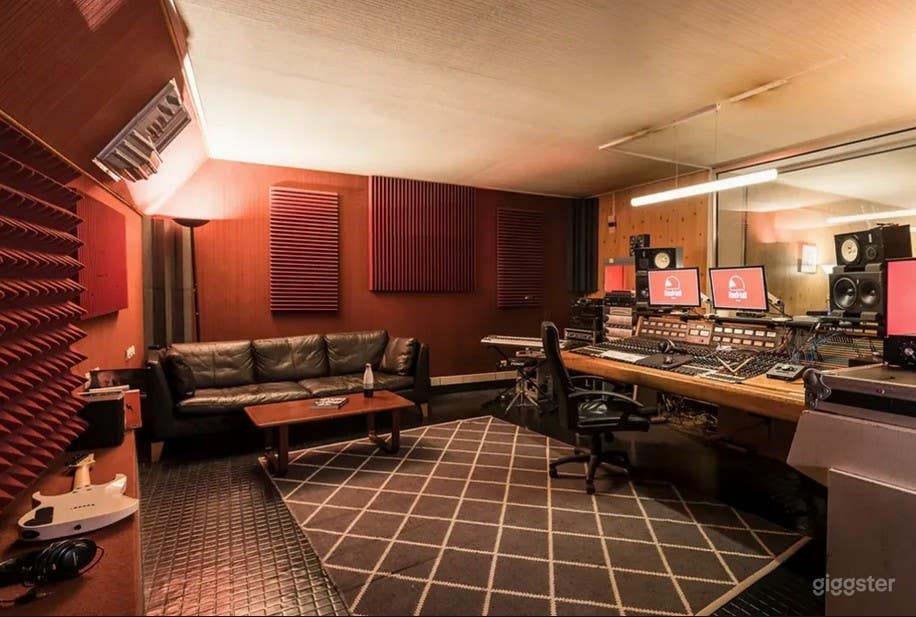 Oakland recording studio Photo 1